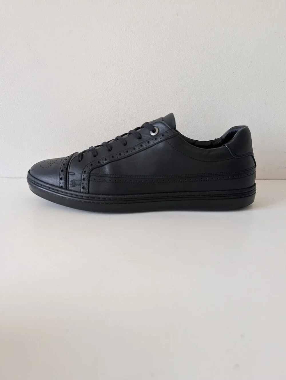 Brioni pre loved